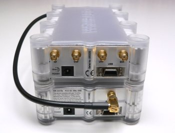 WiNRADiO AMFE stacked on top of a G315e receiver